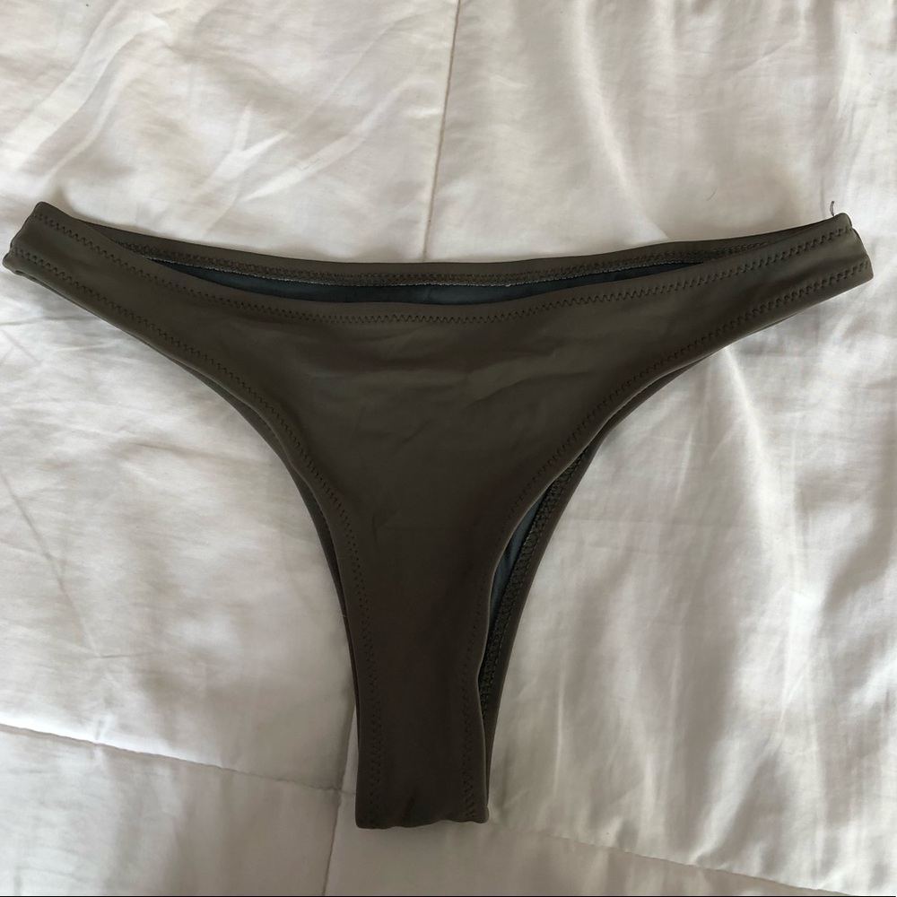 CAMO GREEN CHEEKY BIKINI BOTTOM